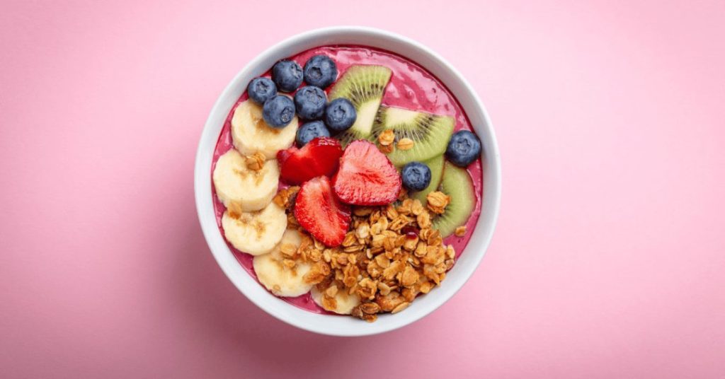 acai bowl with mixed berries